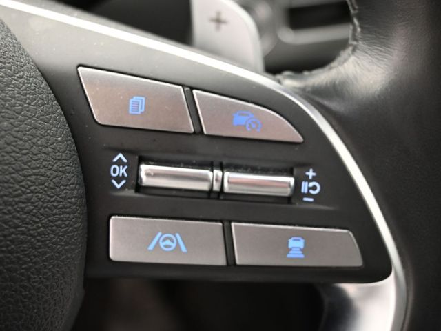 Vehicle image 56 of 70