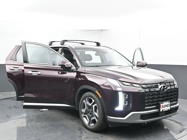 Vehicle image 13 of 70