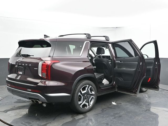 Vehicle image 26 of 70