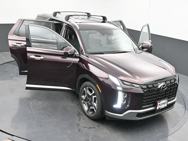 Vehicle image 15 of 70