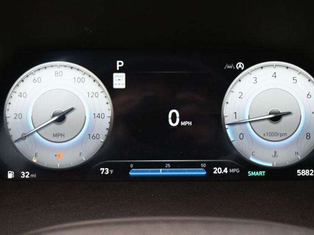 Vehicle image 61 of 70