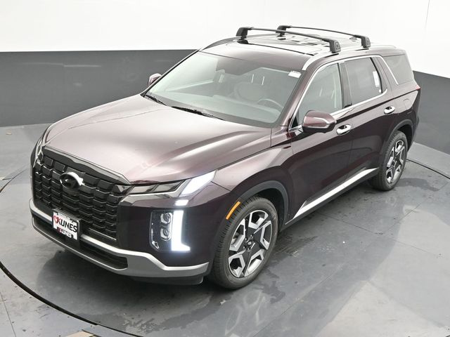 Vehicle image 2 of 70