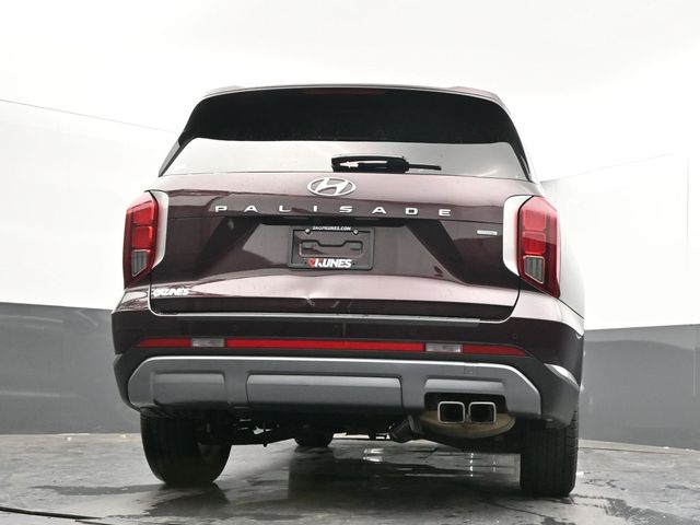 Vehicle image 37 of 70
