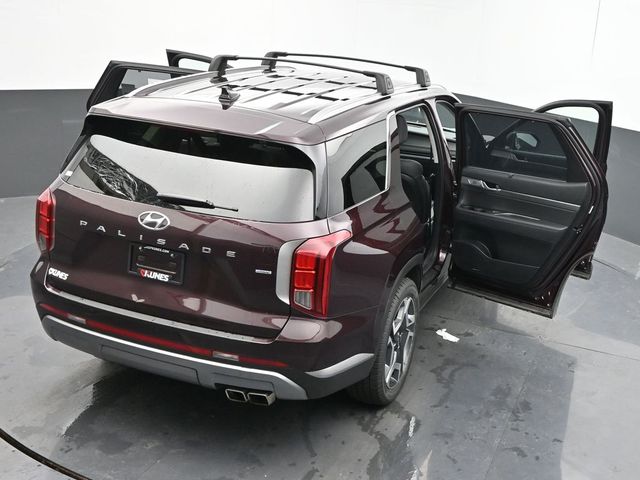 Vehicle image 24 of 70