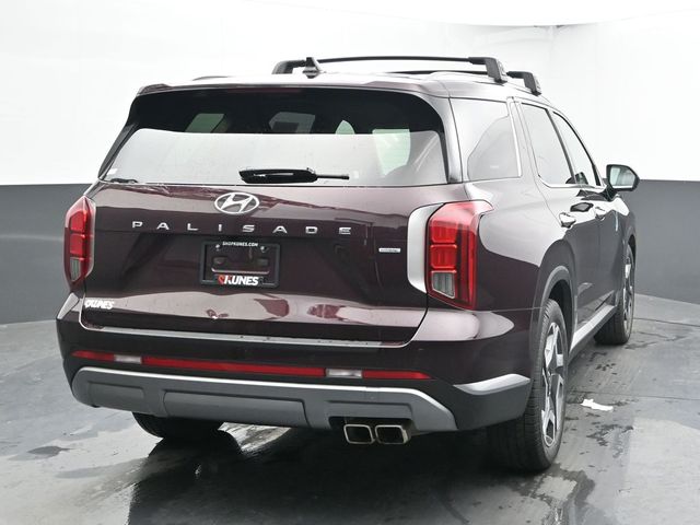 Vehicle image 23 of 70