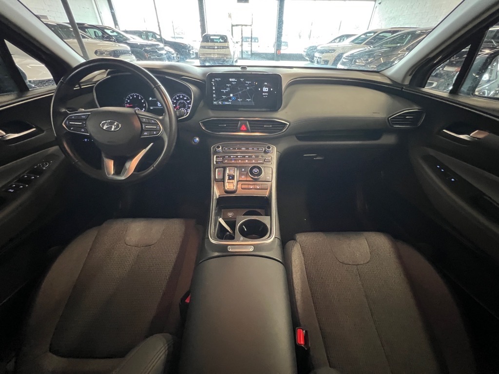 Vehicle image 17 of 27