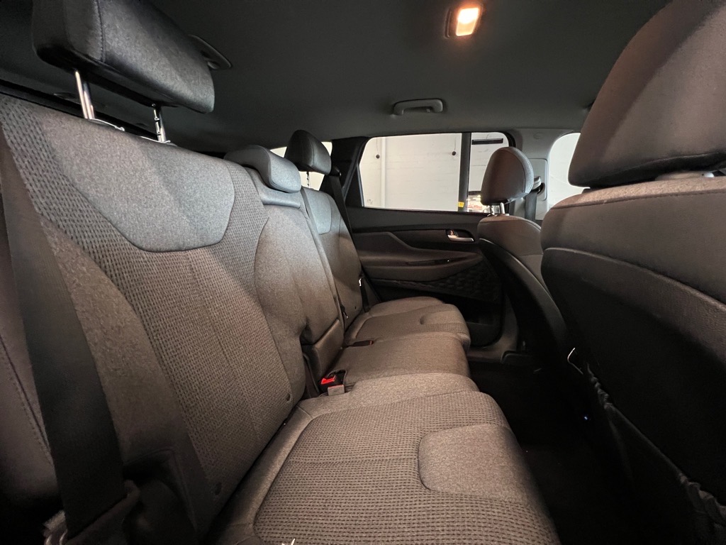 Vehicle image 18 of 27