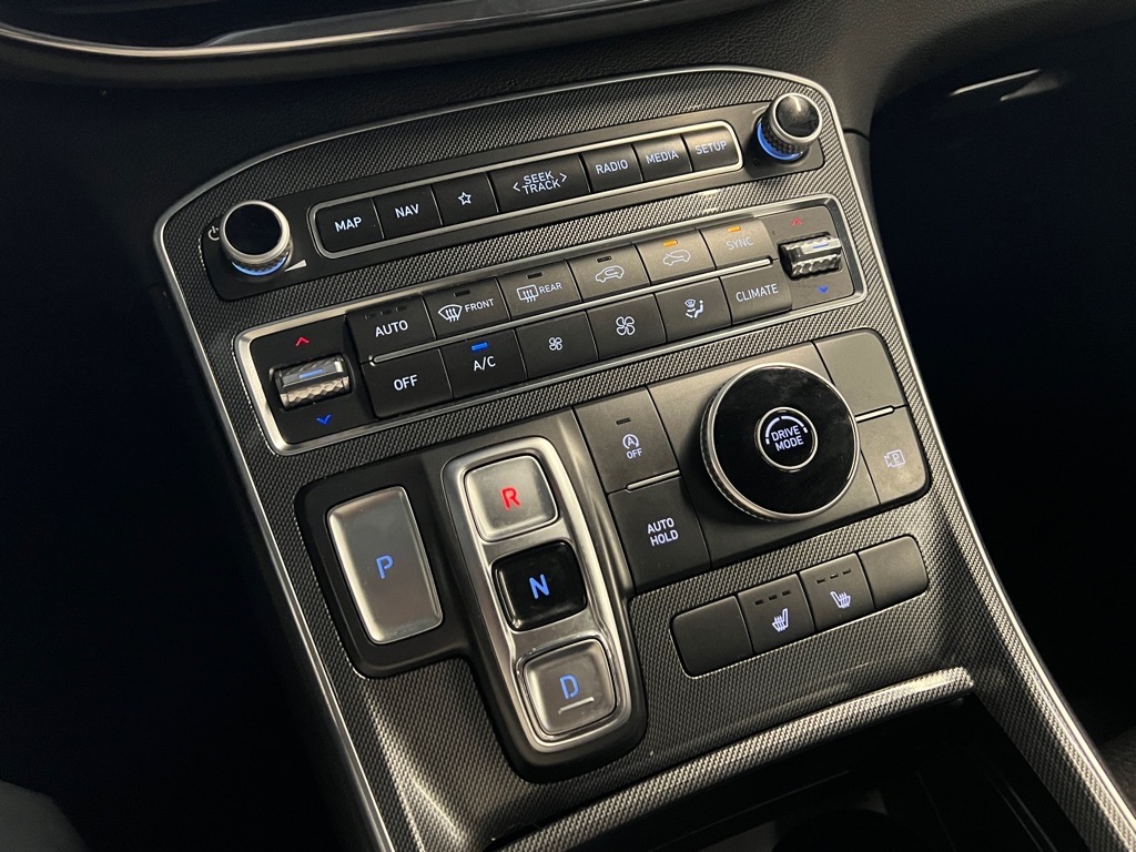Vehicle image 14 of 27