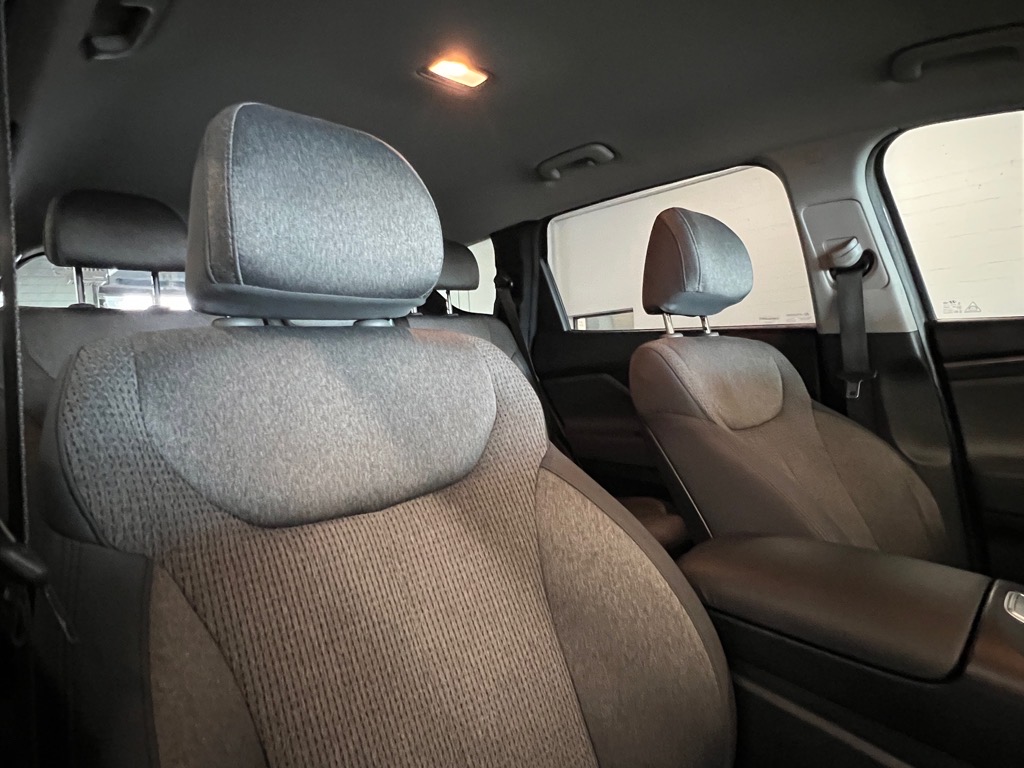 Vehicle image 20 of 27