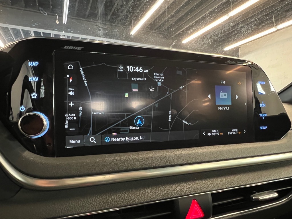 Vehicle image 12 of 24