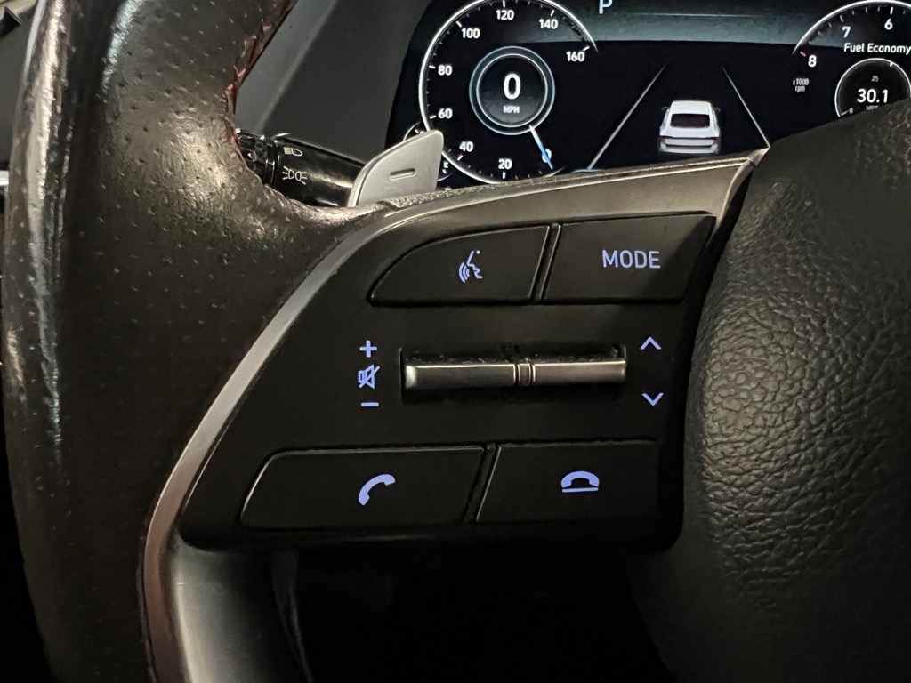 Vehicle image 9 of 24