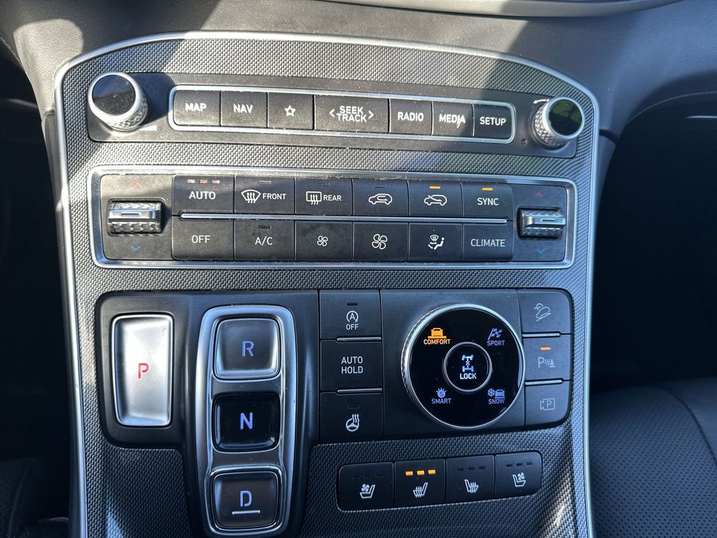 2023 Hyundai Santa Fe Limited Image 33 of 35