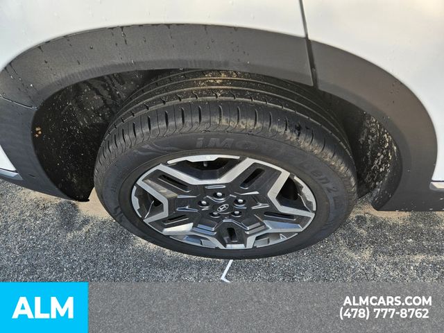 Vehicle image 10 of 25