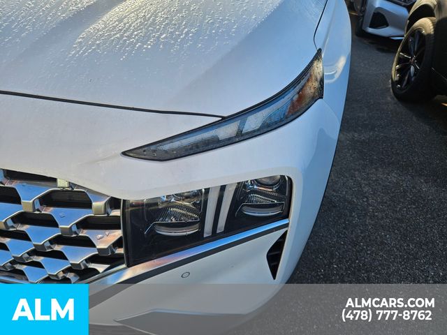 Vehicle image 23 of 25