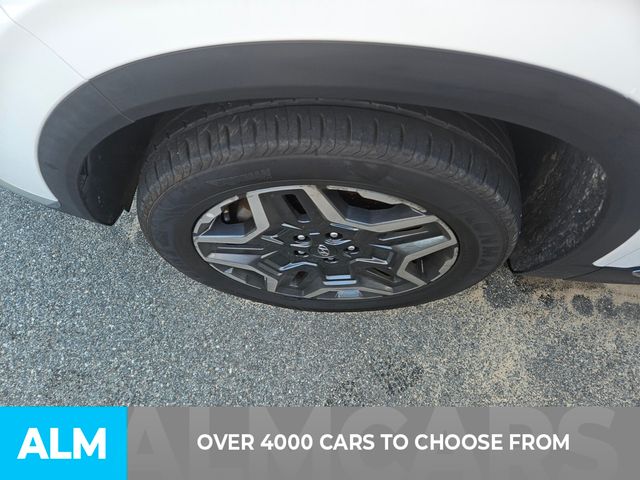 Vehicle image 7 of 25