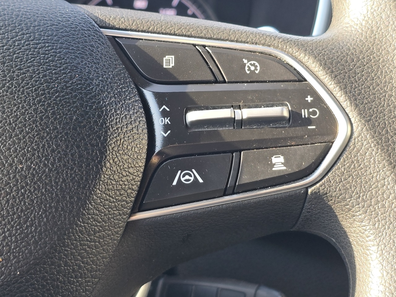 Vehicle image 12 of 20