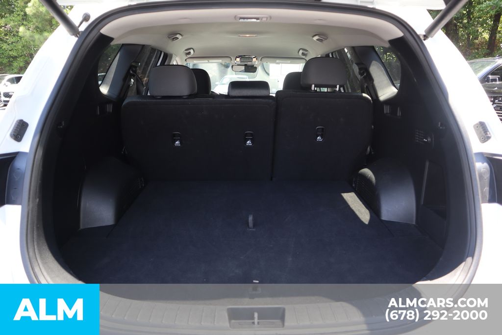 Vehicle image 8 of 41