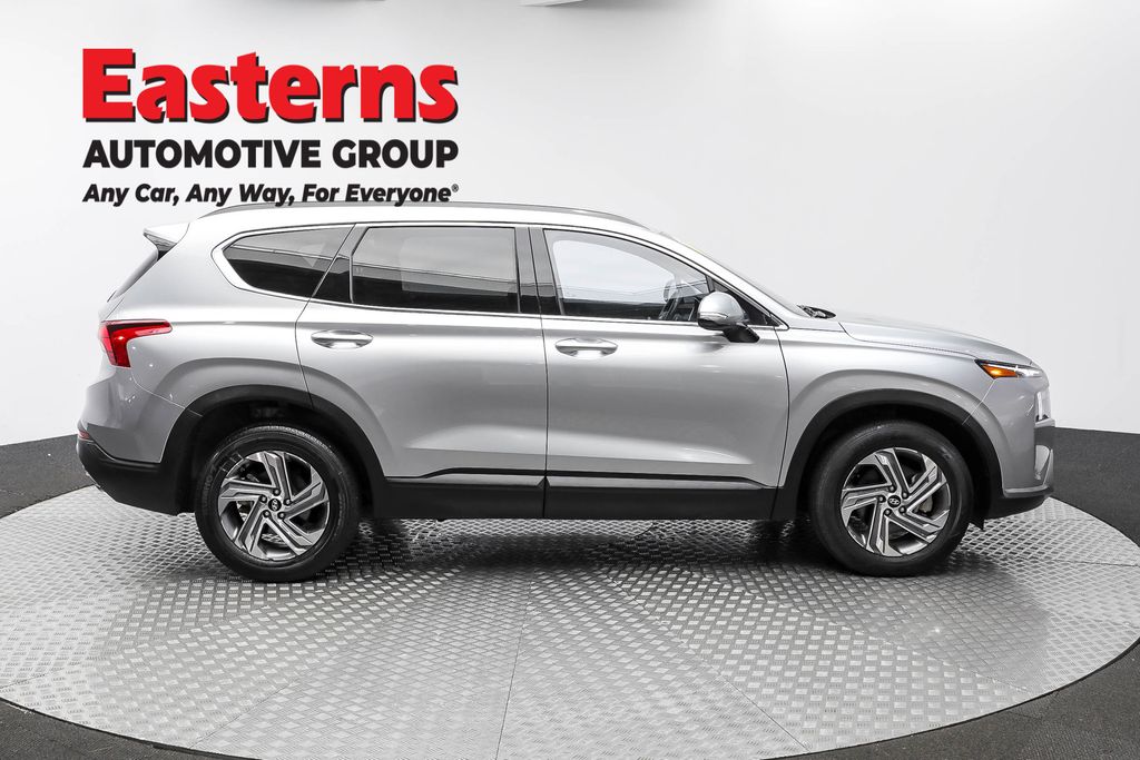 Vehicle image 16 of 61
