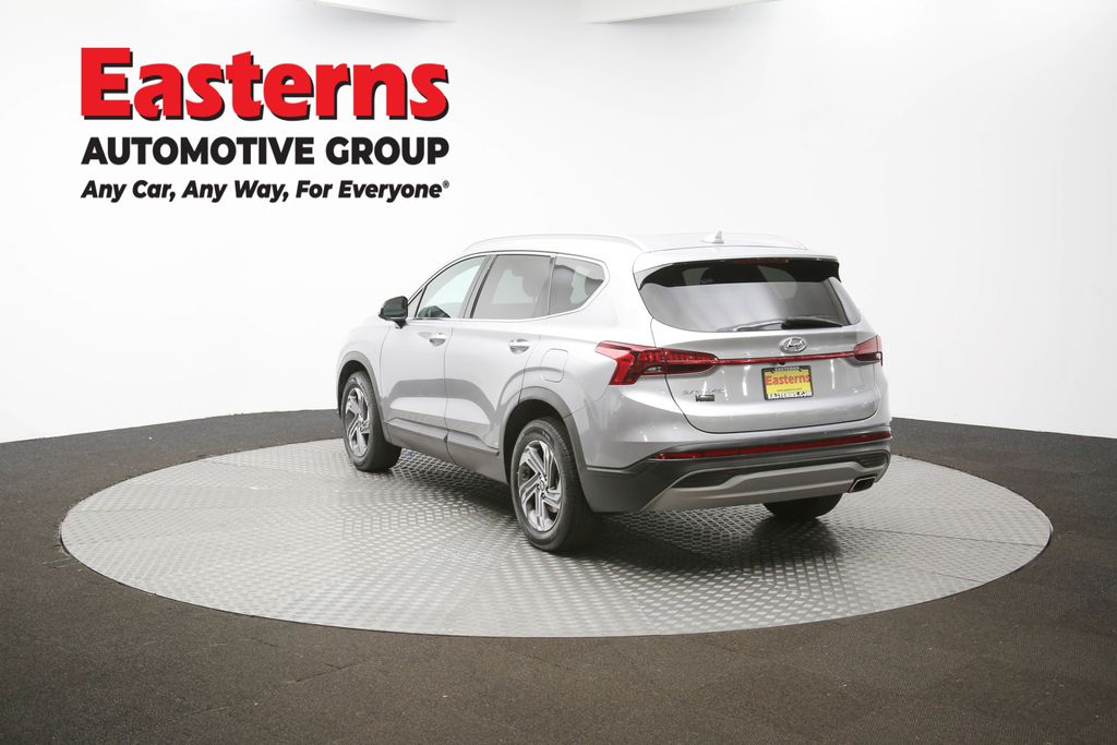 Vehicle image 33 of 61