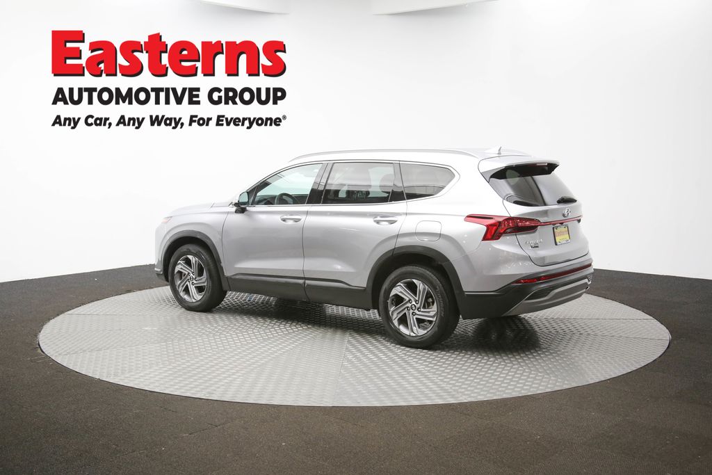 Vehicle image 32 of 61
