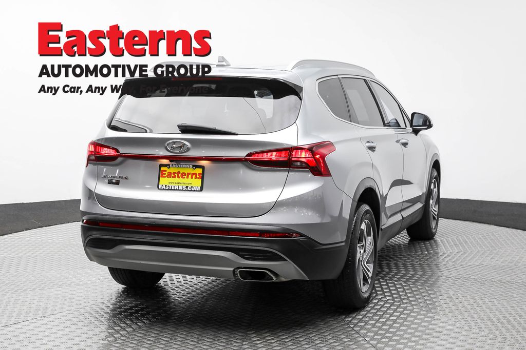 Vehicle image 21 of 61