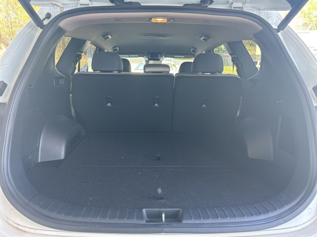 Vehicle image 28 of 34