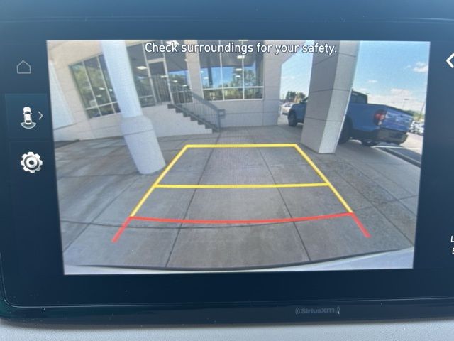 Vehicle image 22 of 34
