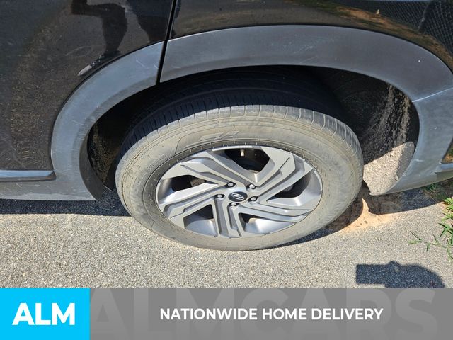Vehicle image 9 of 25