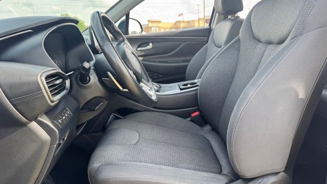 Vehicle image 16 of 32