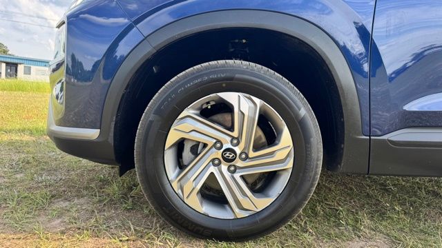 Vehicle image 11 of 32