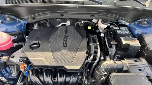 Vehicle image 10 of 32