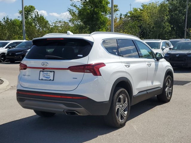 Vehicle image 6 of 32