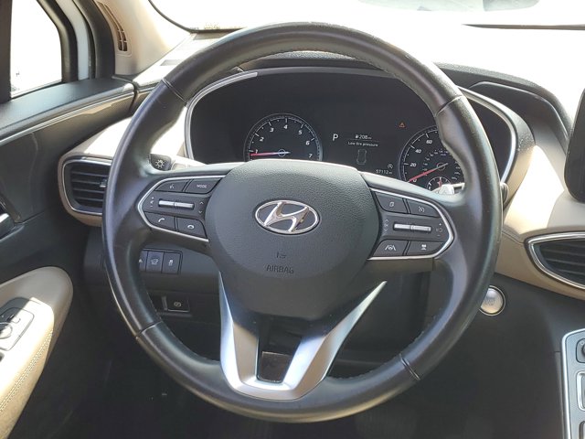 Vehicle image 21 of 32