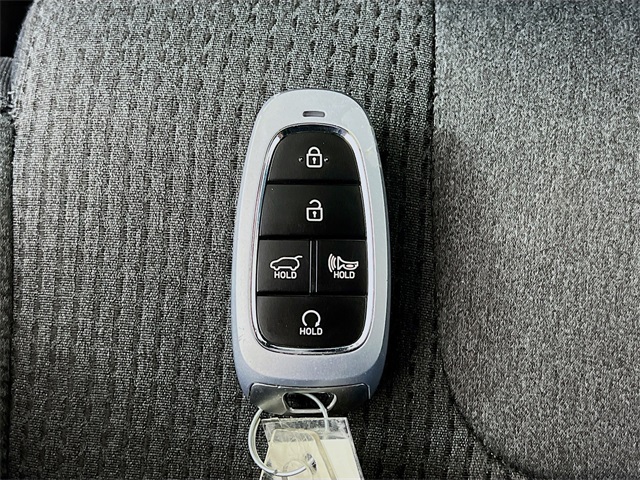 Vehicle image 29 of 36