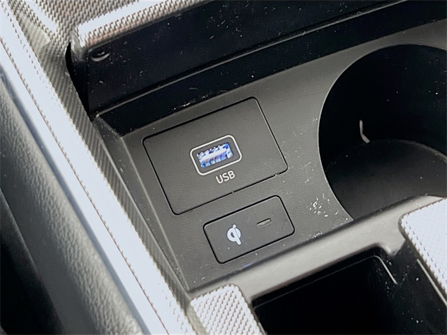 Vehicle image 19 of 36