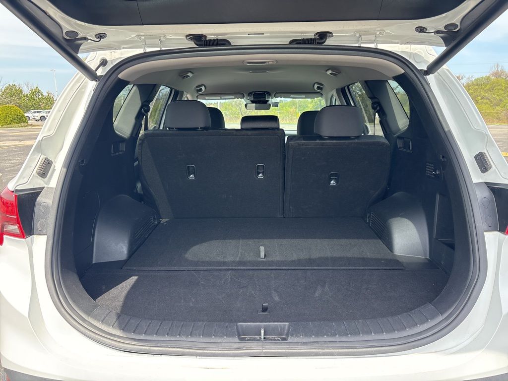 Vehicle image 7 of 19