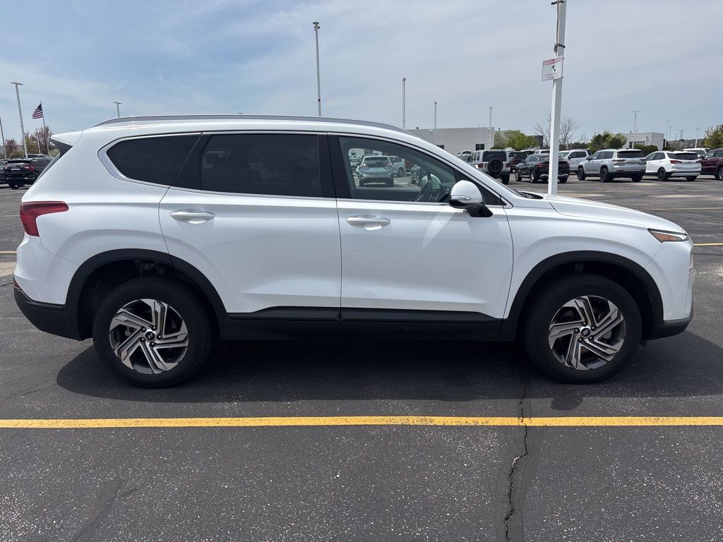 Vehicle image 3 of 19