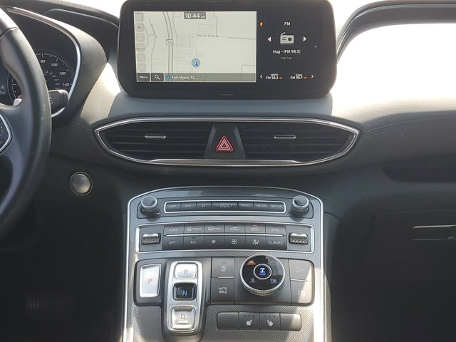 Vehicle image 23 of 33