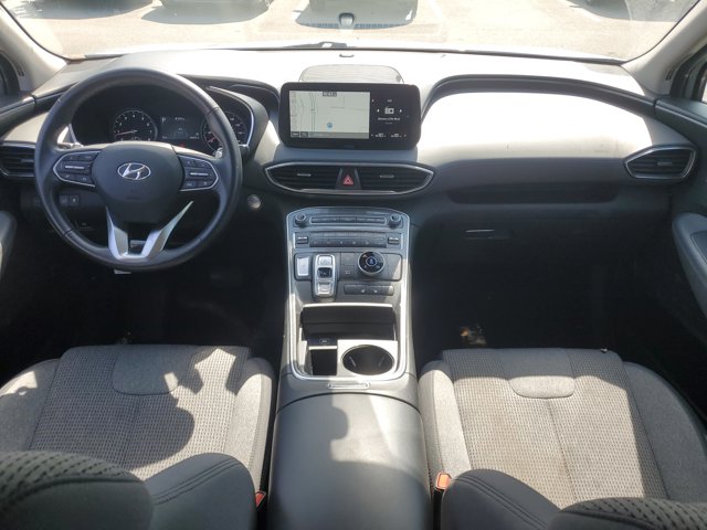 Vehicle image 21 of 33