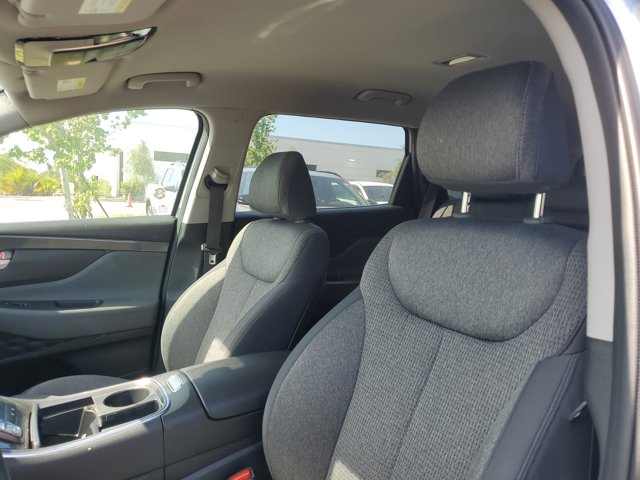 Vehicle image 25 of 33