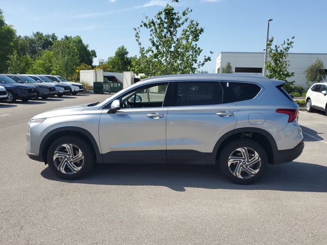 Vehicle image 9 of 33