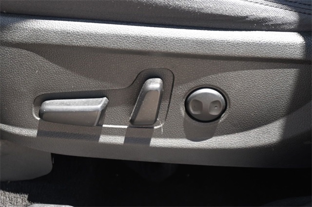 Vehicle image 22 of 29