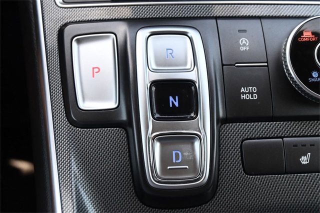 Vehicle image 23 of 29
