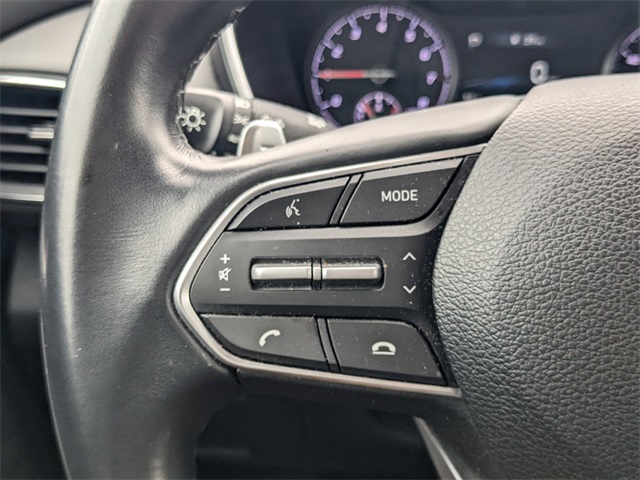 Vehicle image 25 of 29