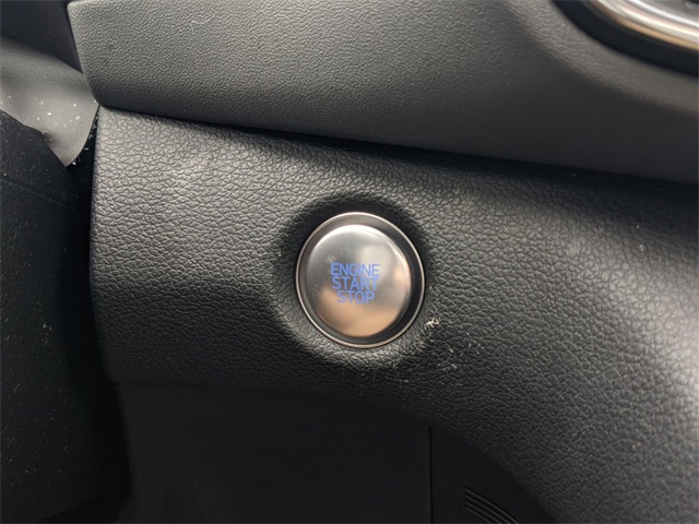 Vehicle image 28 of 29