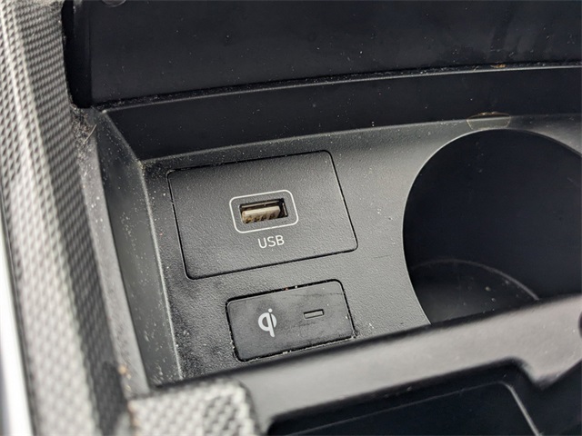 Vehicle image 22 of 29