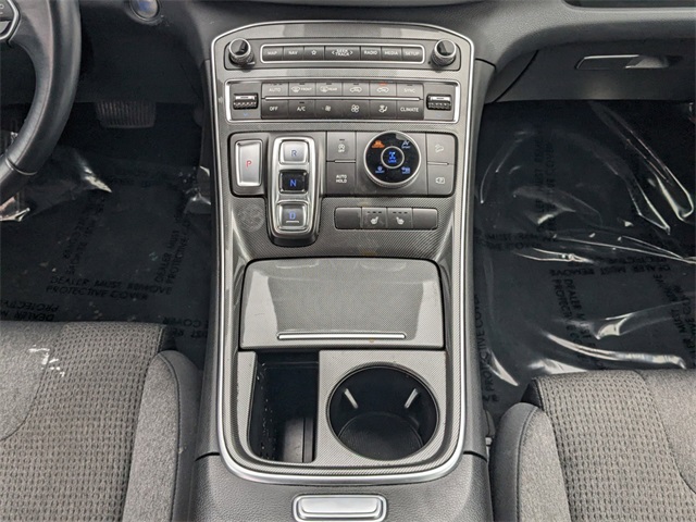 Vehicle image 19 of 29