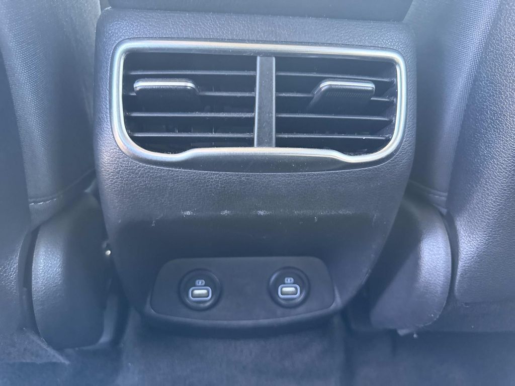 2023 Hyundai Santa Fe SEL Image 31 of 34