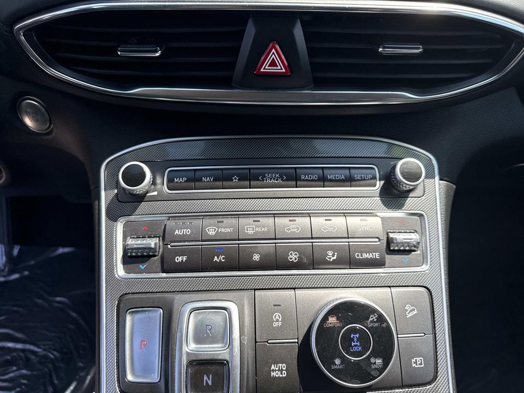 2023 Hyundai Santa Fe SEL Image 20 of 34