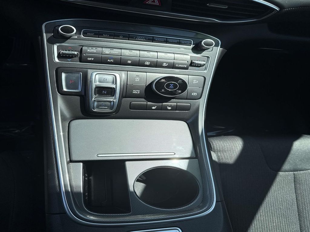2023 Hyundai Santa Fe SEL Image 22 of 34